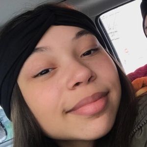 Meet your Posher, Michealla